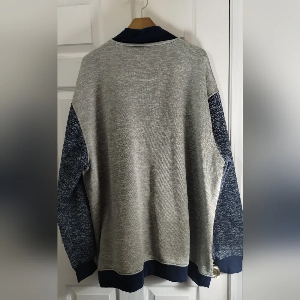 Big Men's Y2K Rocawear Navy/Gray Zip-Up Sweater Jacket